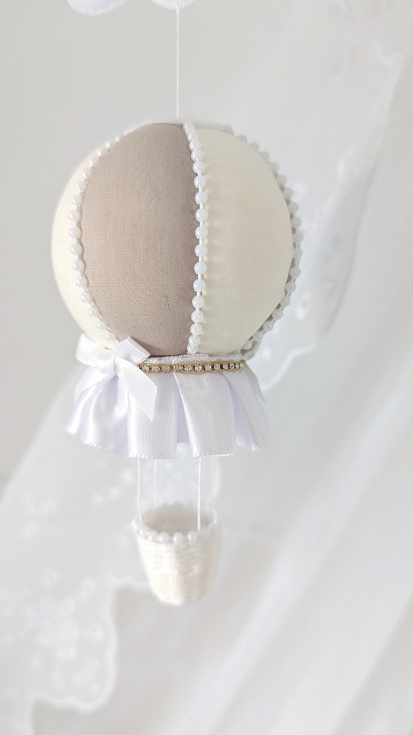 Cloud Drift – Luxury Hot Air Balloon Mobile in Soft Neutrals