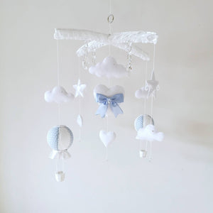 Luxurious Baby Mobile With A beautiful Frill Hanger