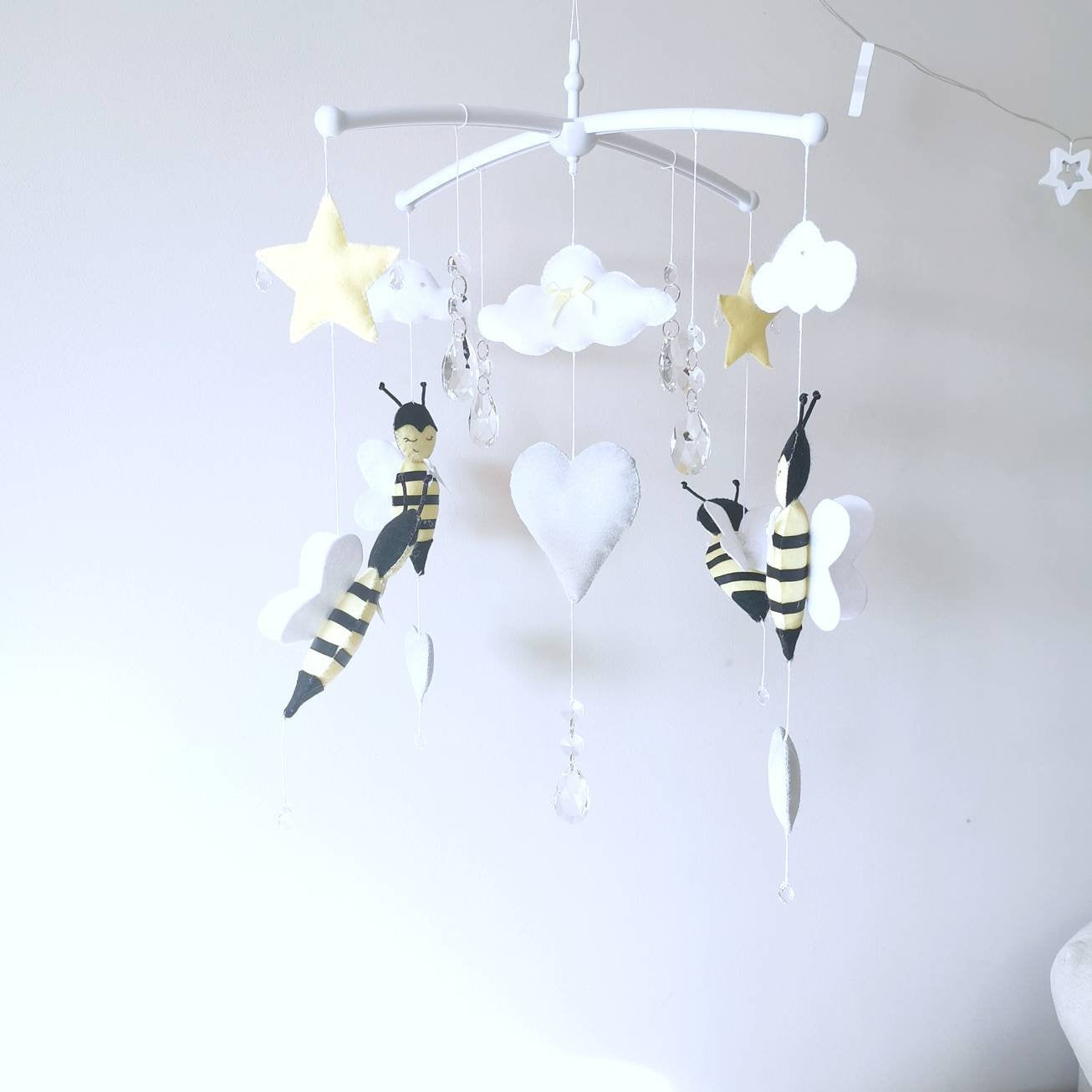 Lovely Buzzing Bee Baby Mobile